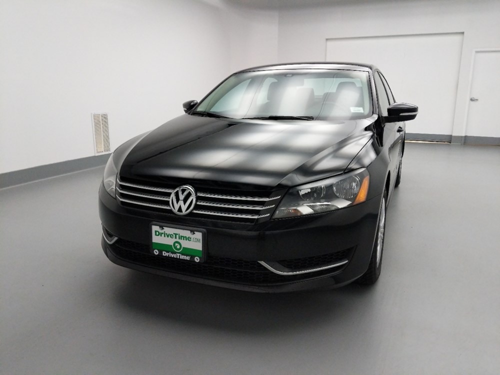 2015 Volkswagen Passat - Driver Front Hood