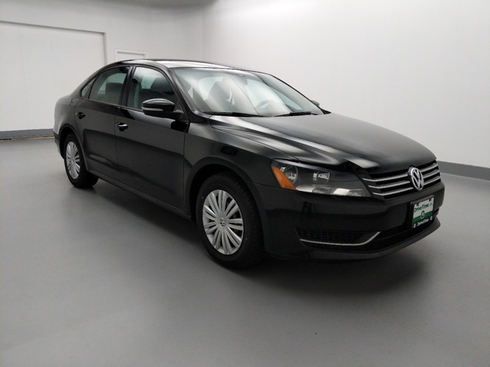 2015 Volkswagen Passat - Passenger Front Bumper