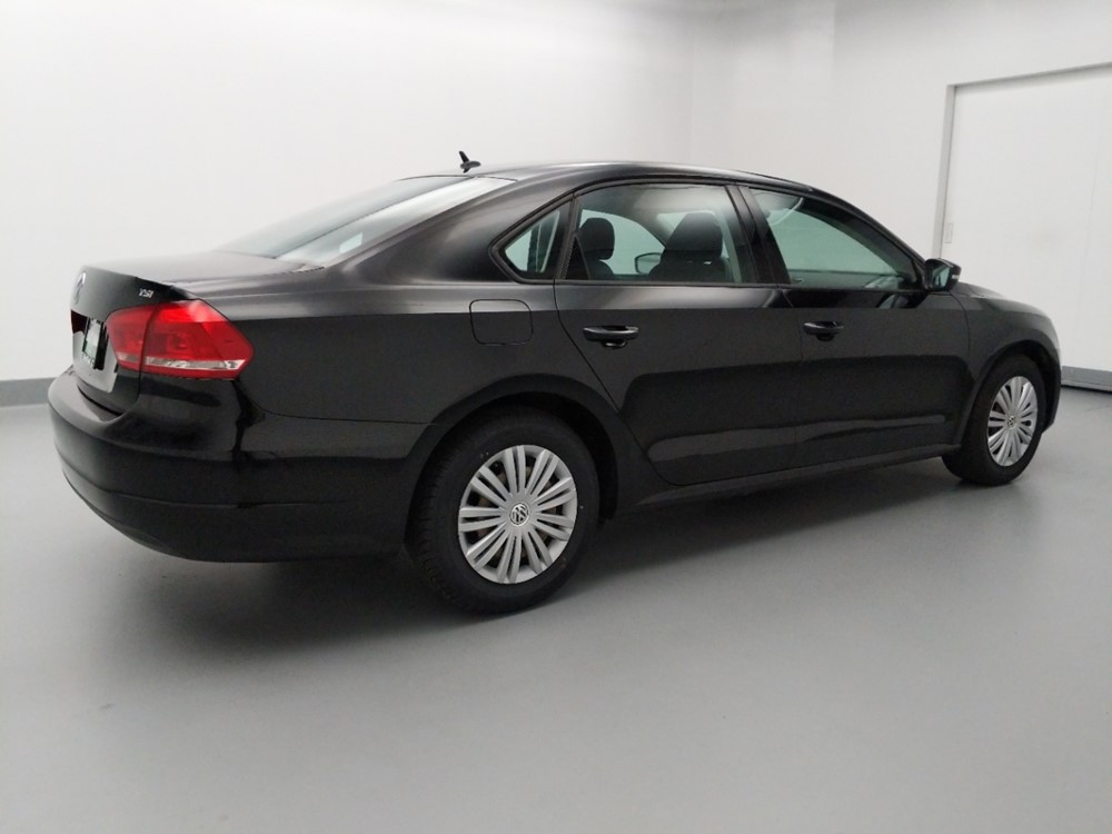 2015 Volkswagen Passat - Passenger Rear Side