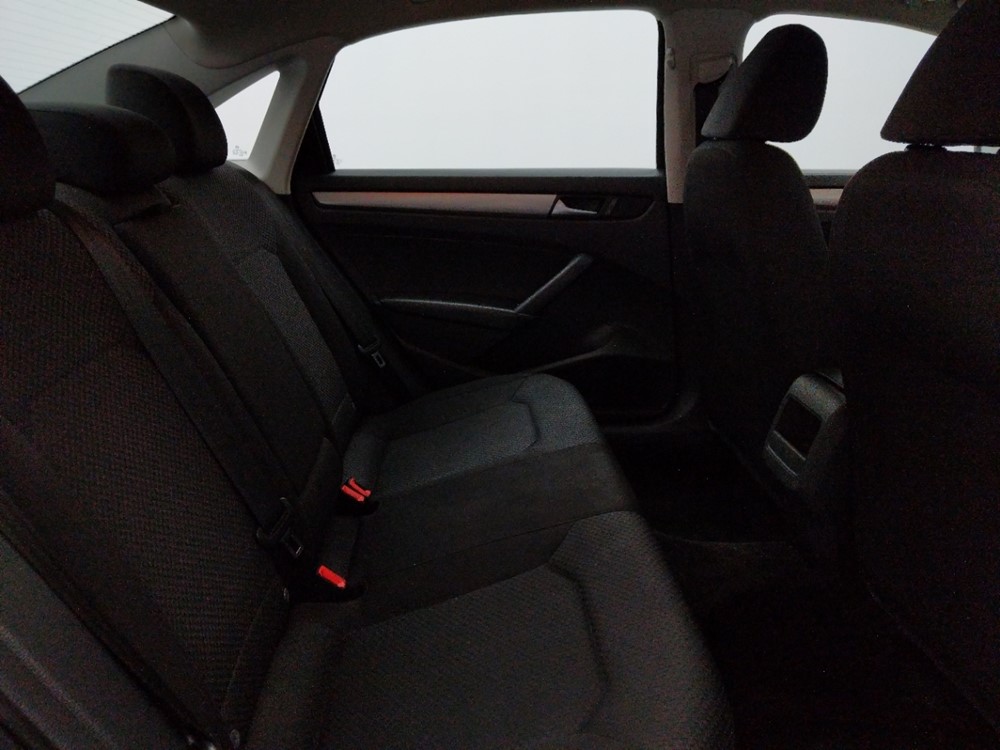 2015 Volkswagen Passat - Passenger Rear Seat