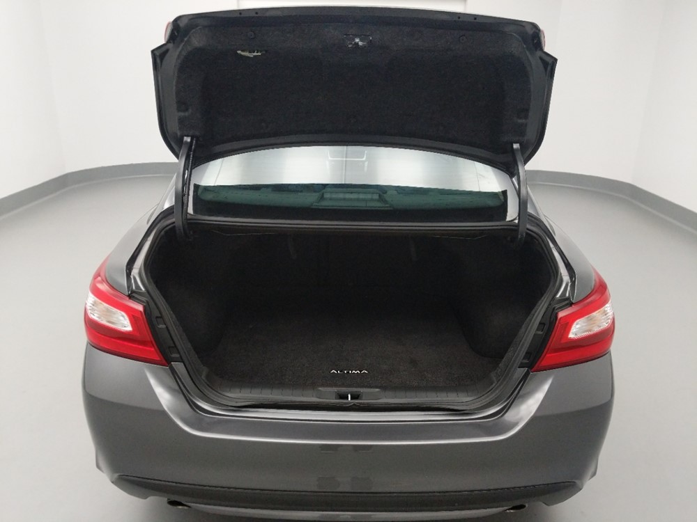 2017 Nissan Altima - Trunk