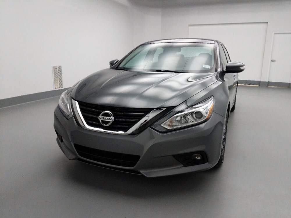 2017 Nissan Altima - Driver Front Hood