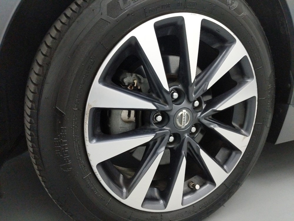 2017 Nissan Altima - Wheel