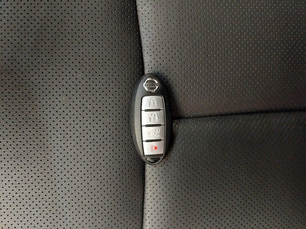 2016 Nissan Rogue - Keys