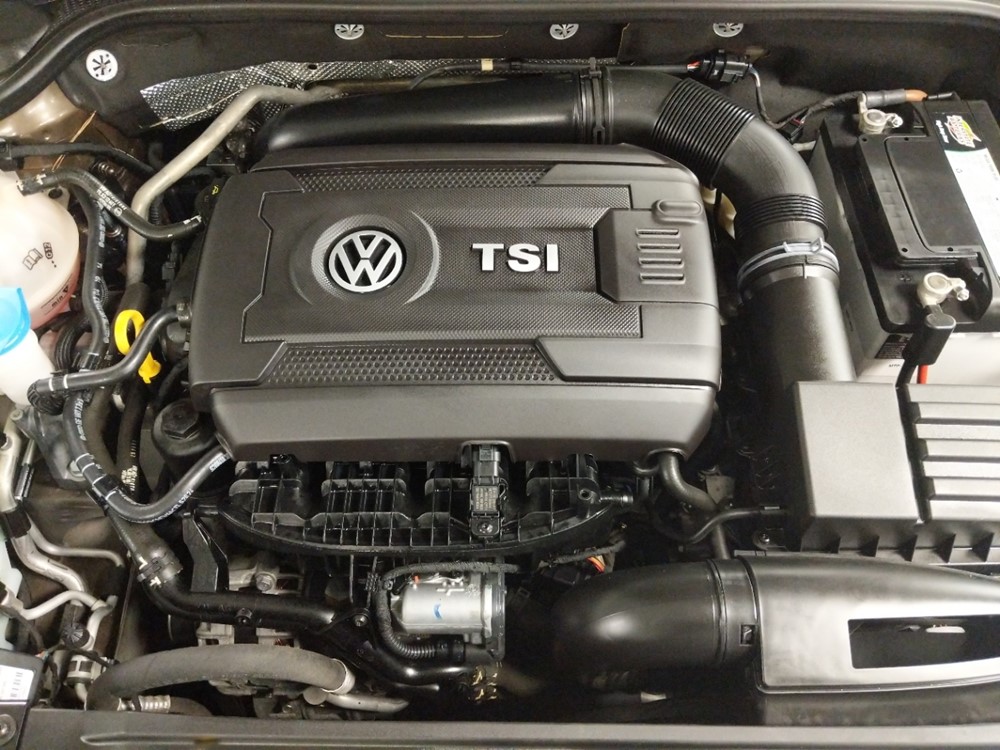 2015 Volkswagen Jetta - Engine