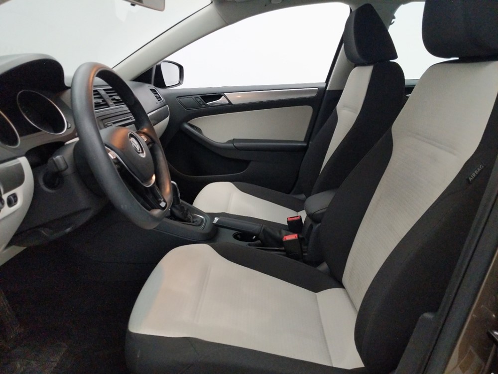2015 Volkswagen Jetta - Driver Front Seat