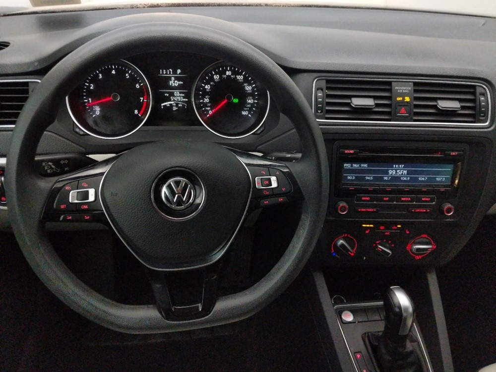 2015 Volkswagen Jetta - Driver Dash