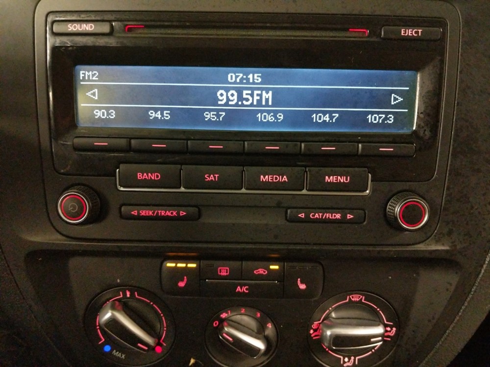2015 Volkswagen Jetta - Stereo Package