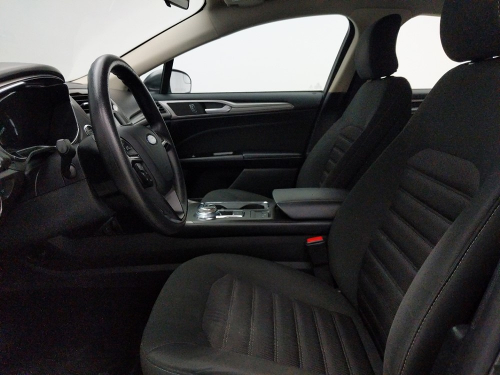 2017 Ford Fusion - Driver Front Seat