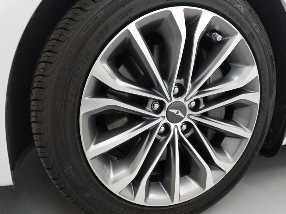 2016 Hyundai Genesis - Wheel