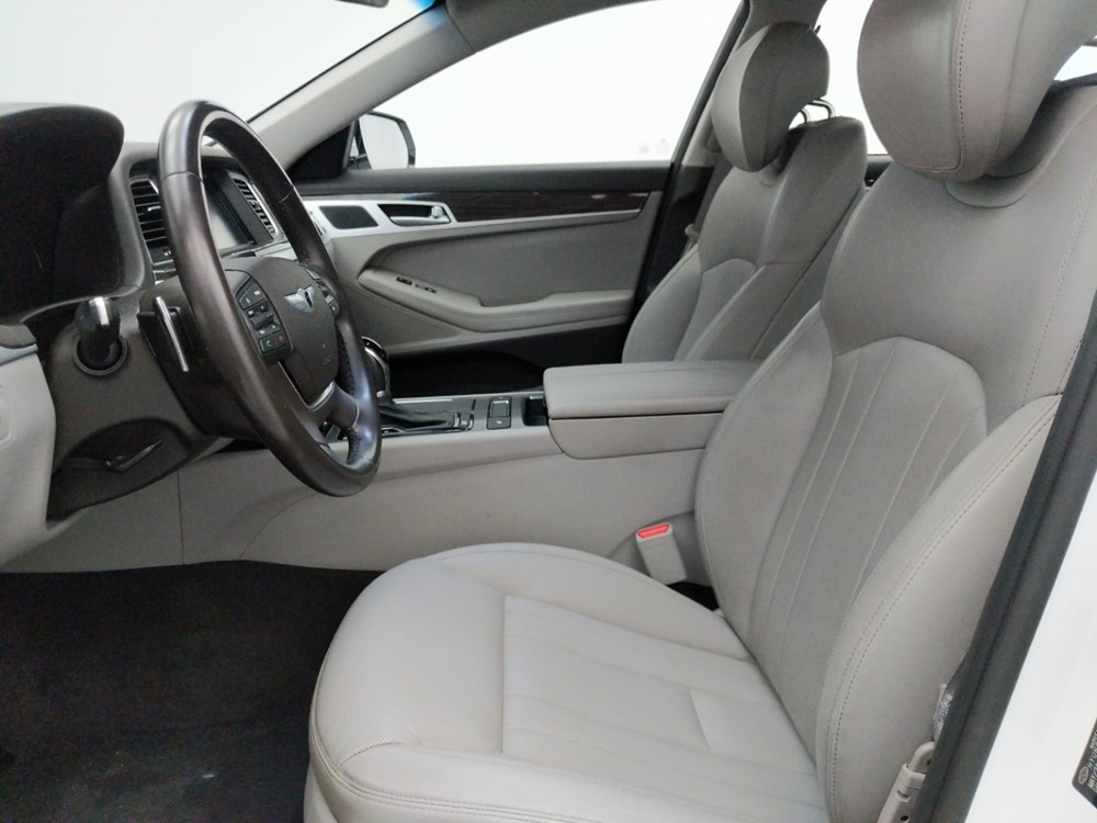 2016 Hyundai Genesis - Driver Front Seat