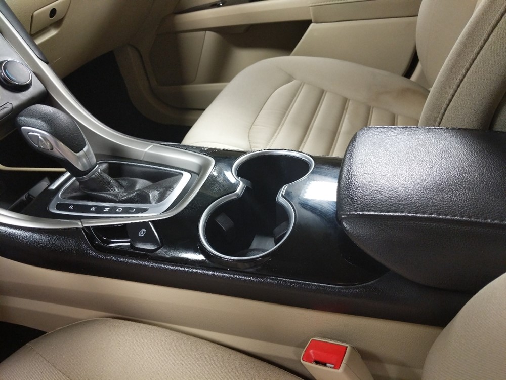 2016 Ford Fusion - Center Console/Cup Holders