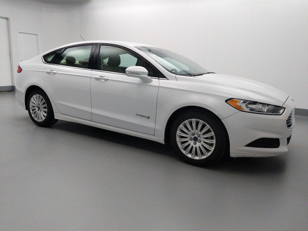 2016 Ford Fusion - Passenger Front Side