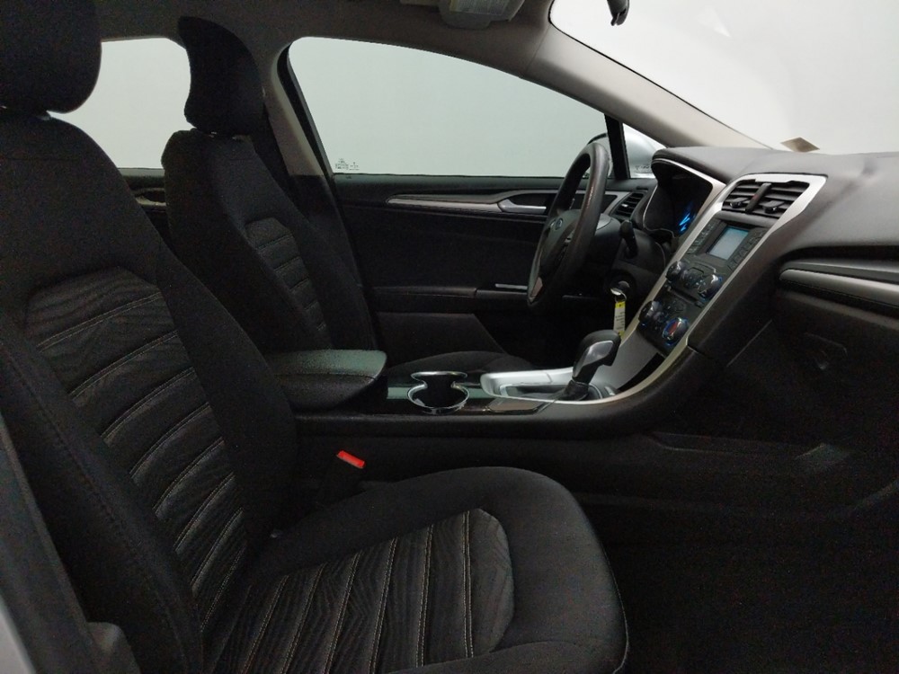 2016 Ford Fusion - Passenger Front Seat