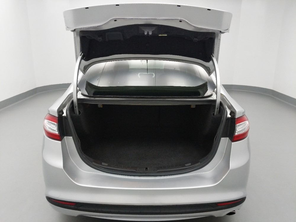 2016 Ford Fusion - Trunk