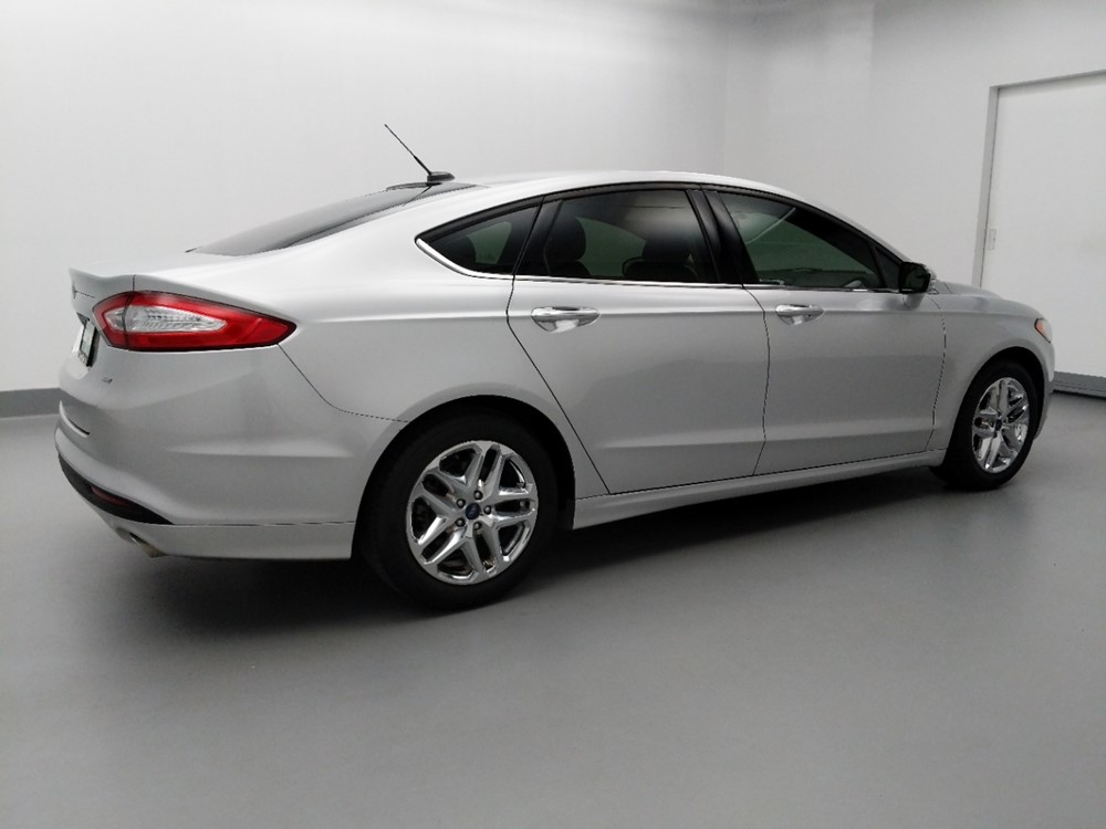 2016 Ford Fusion - Passenger Rear Side