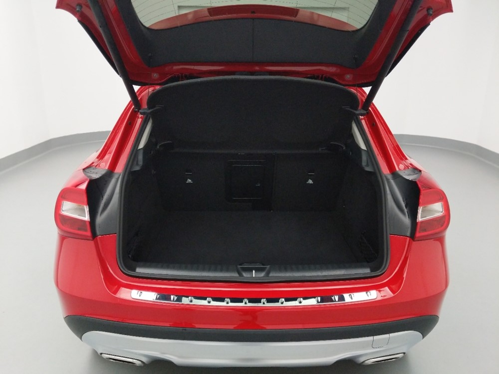 2015 Mercedes-Benz GLA250 - Trunk