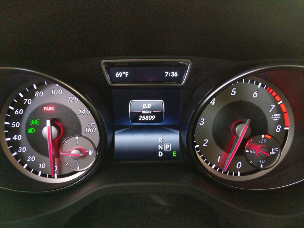 2015 Mercedes-Benz GLA250 - Odometer Close Up