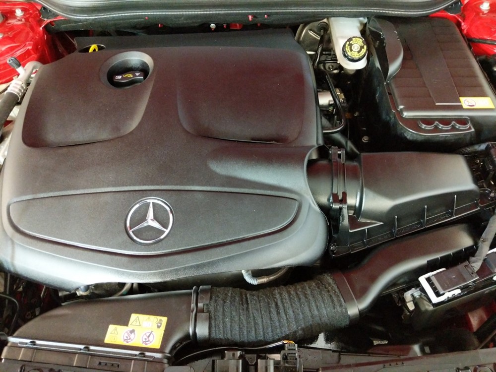 2015 Mercedes-Benz GLA250 - Engine