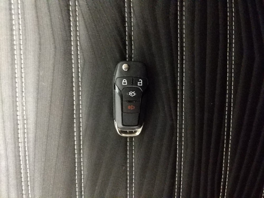 2016 Ford Fusion - Keys
