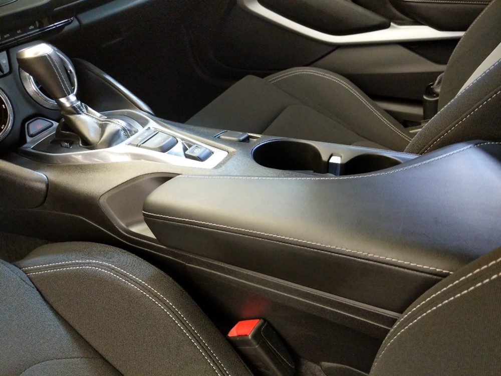 2016 Chevrolet Camaro - Center Console/Cup Holders