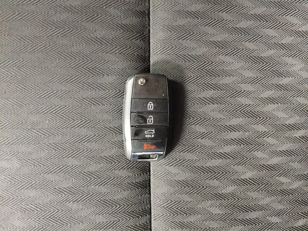 2016 Kia Forte - Keys