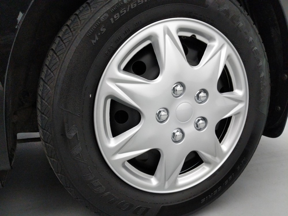 2016 Kia Forte - Wheel