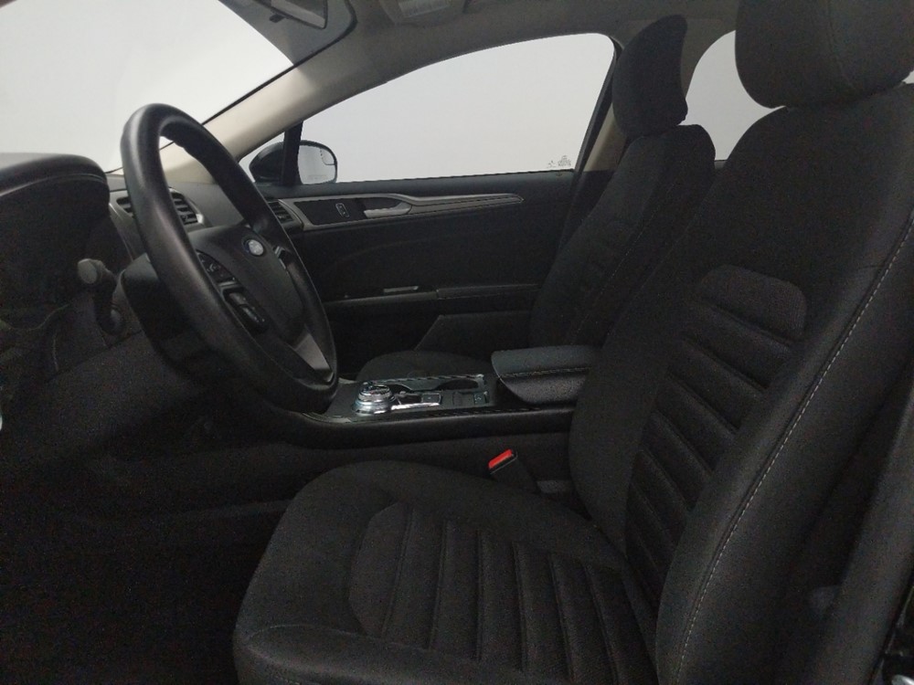2017 Ford Fusion - Driver Front Seat