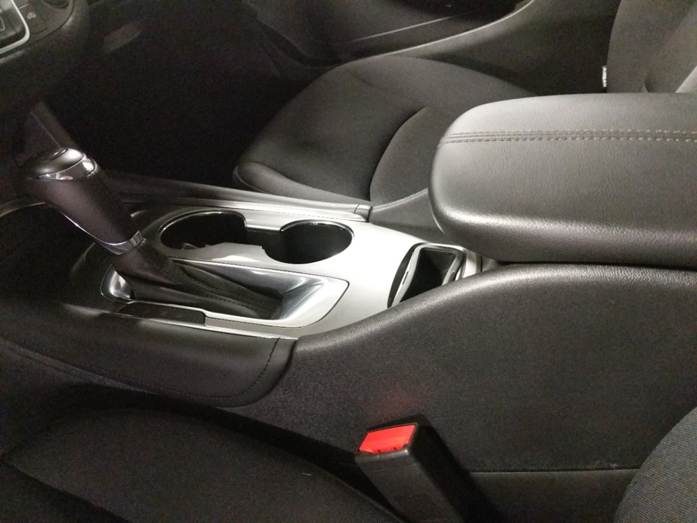 2017 Chevrolet Malibu - Center Console/Cup Holders