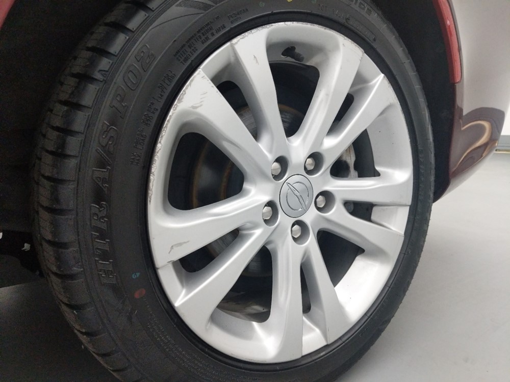 2017 Chrysler 200 - Wheel