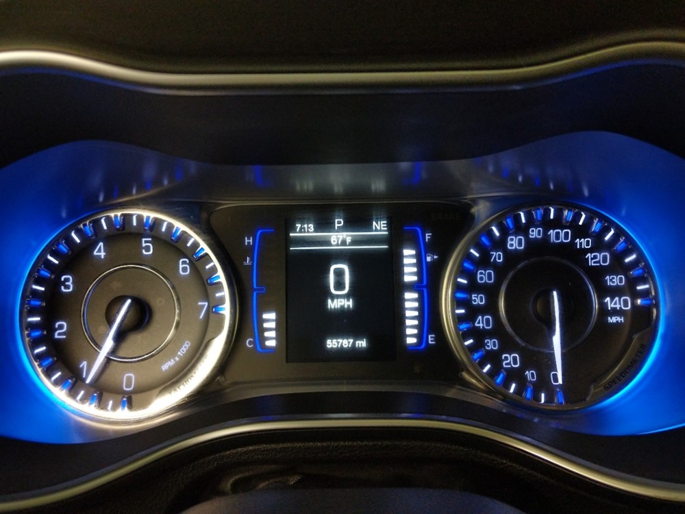 2017 Chrysler 200 - Odometer Close Up