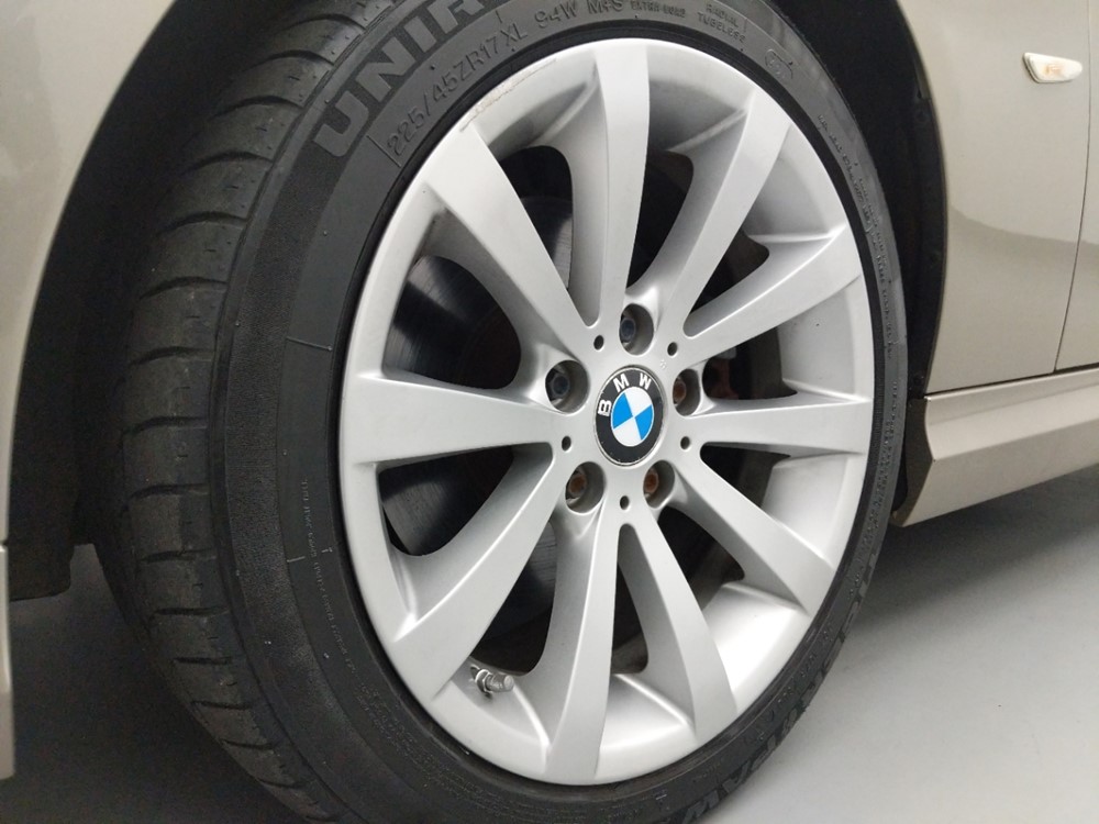 2011 BMW 328i - Wheel
