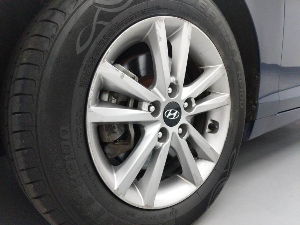 2016 Hyundai Sonata - Wheel