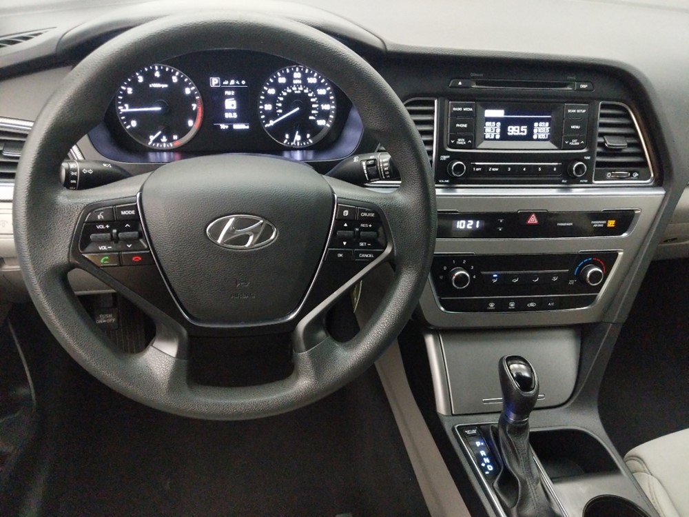 2016 Hyundai Sonata - Driver Dash