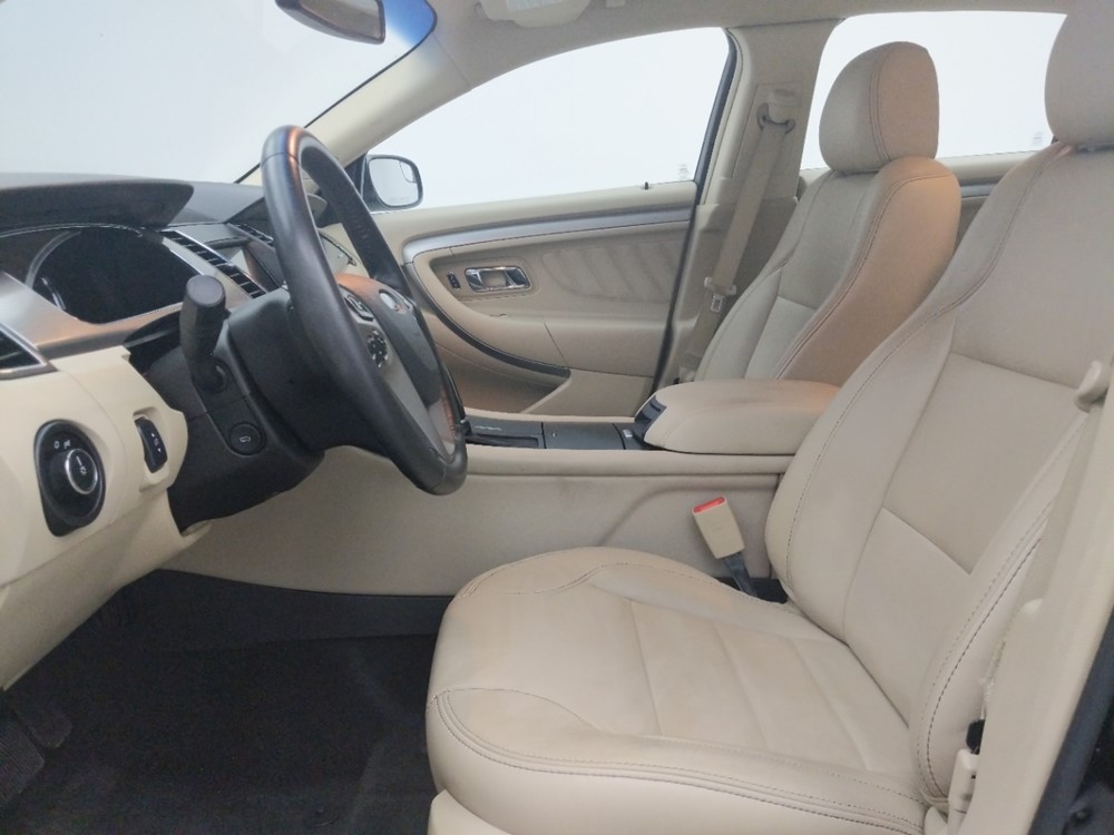2016 Ford Taurus - Driver Front Seat