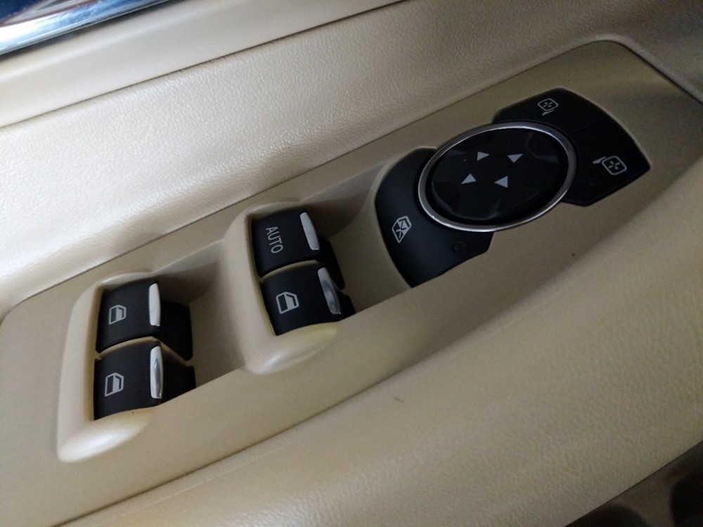 2016 Ford Taurus - Driver Power Windows/Lock Control