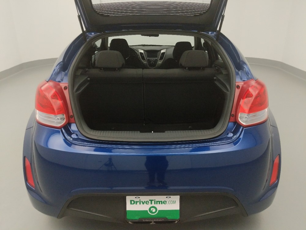 2017 Hyundai Veloster - Trunk
