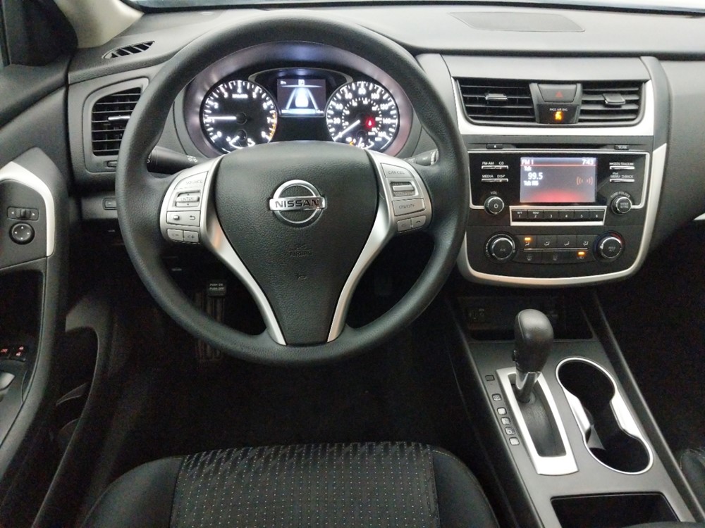 2017 Nissan Altima - Driver Dash