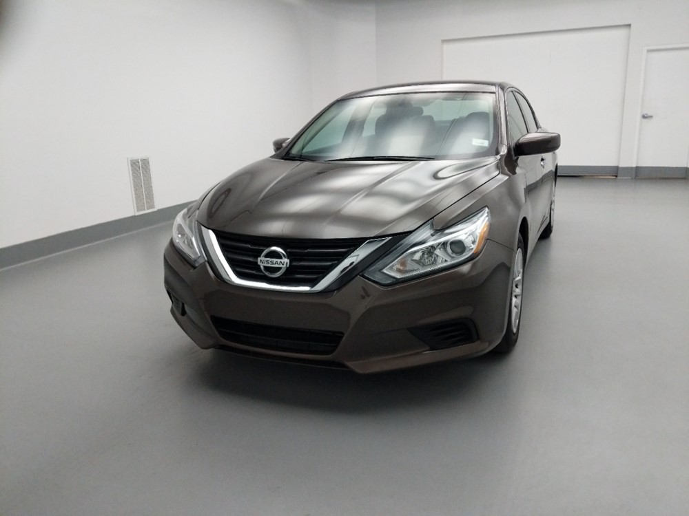 2017 Nissan Altima - Driver Front Hood