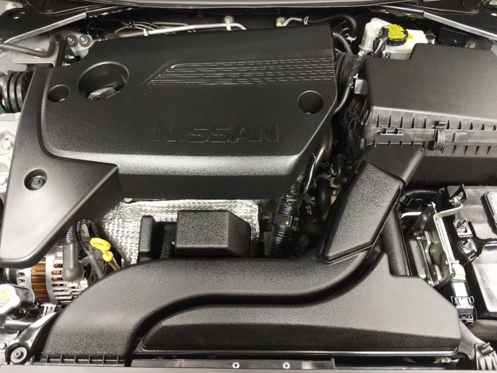 2017 Nissan Altima - Engine