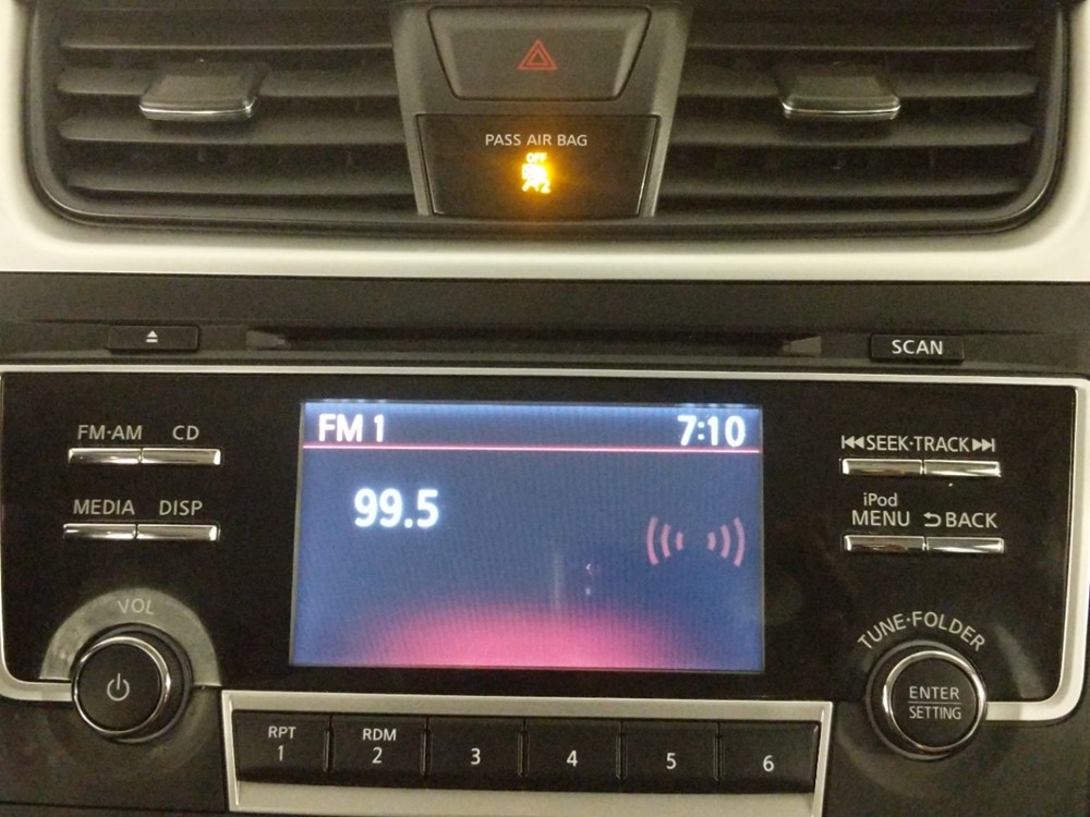 2017 Nissan Altima - Stereo Package