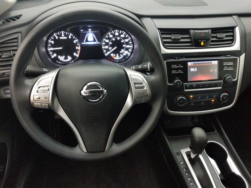 2017 Nissan Altima - Driver Dash