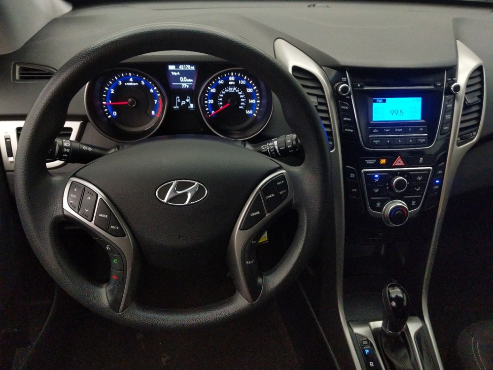 2017 Hyundai Elantra - Driver Dash