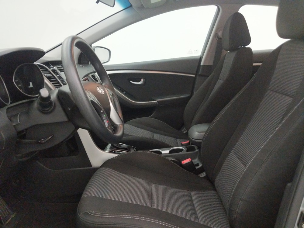 2017 Hyundai Elantra - Driver Front Seat
