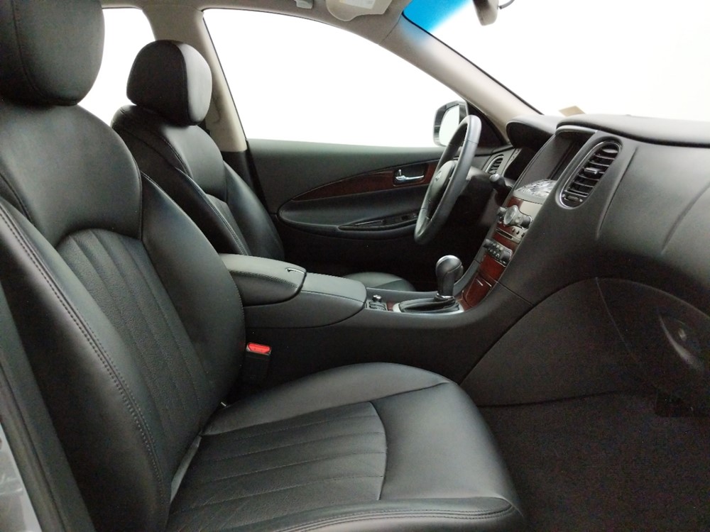2016 INFINITI QX50 - Passenger Front Seat