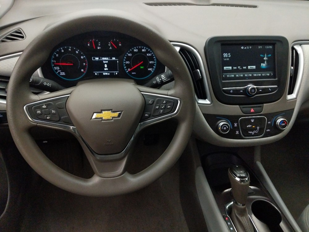 2017 Chevrolet Malibu - Driver Dash