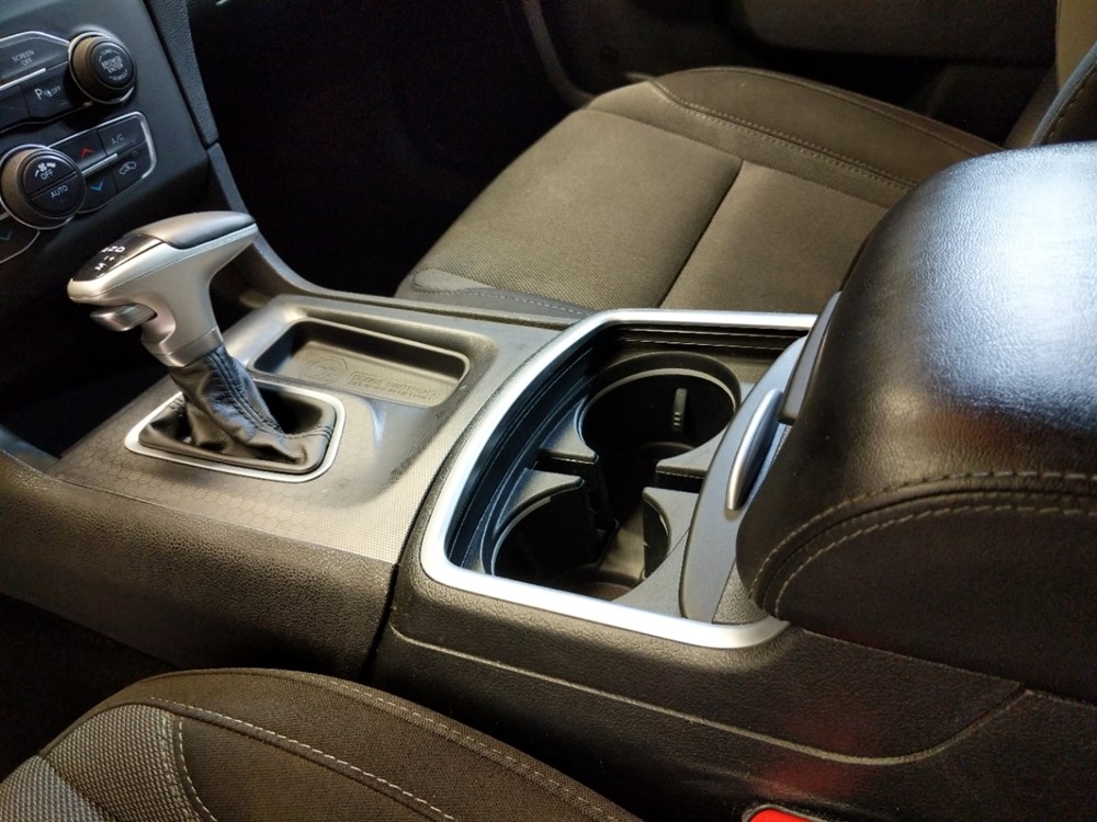 2018 Dodge Charger - Center Console/Cup Holders