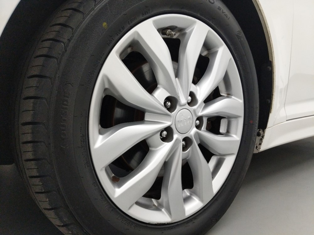 2015 Kia Optima - Wheel