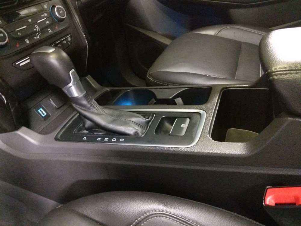2017 Ford Escape - Center Console/Cup Holders