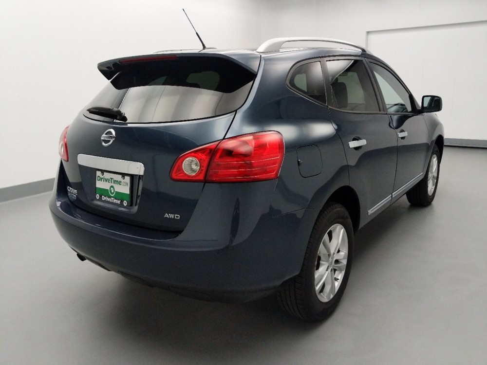 2015 Nissan Rogue - Passenger Rear Bumper
